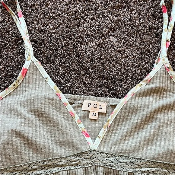 POL Floral tank top - Picture 8 of 13